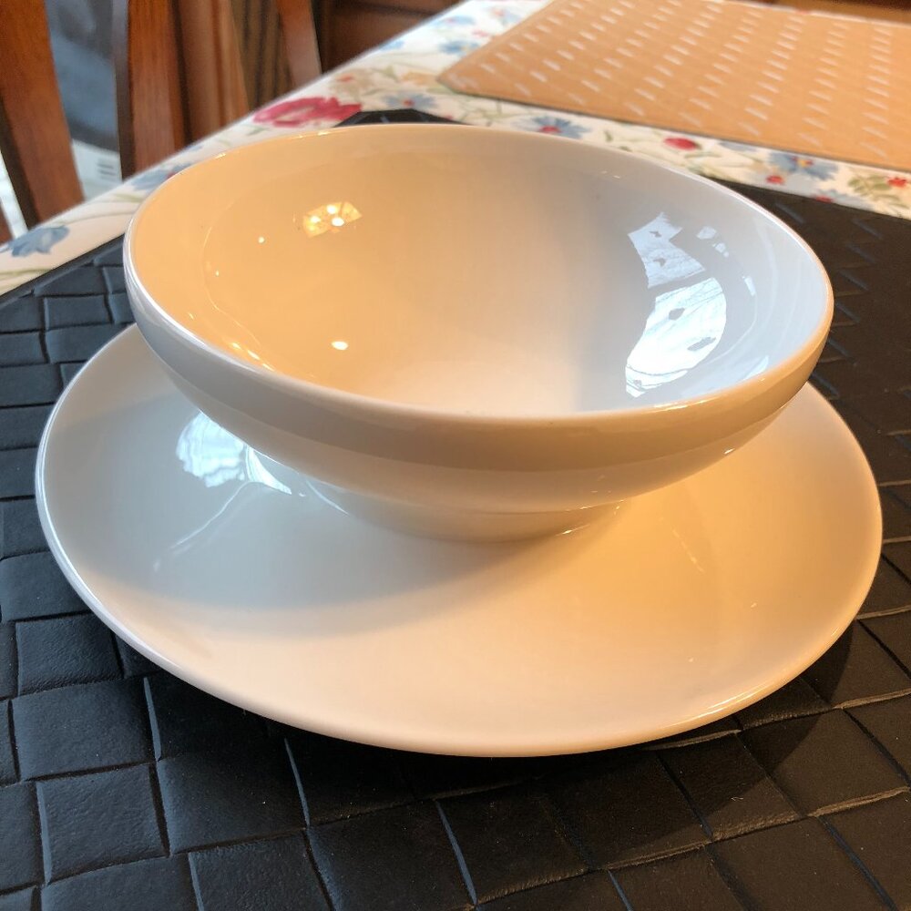 Vintage Syracuse Carefree True China Serene Gravy Bowl & Platter White